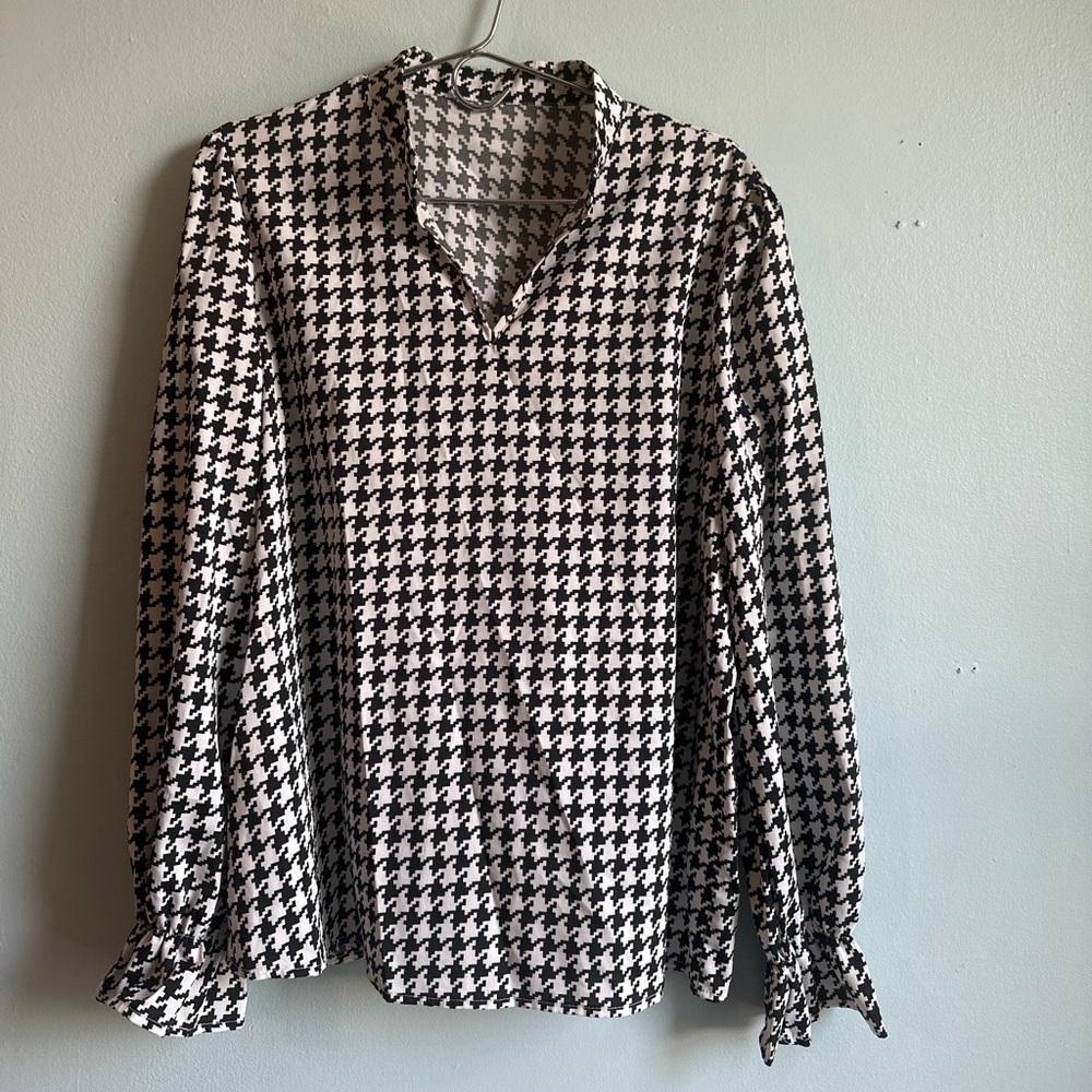 Houndstooth Blouse sleeve detail